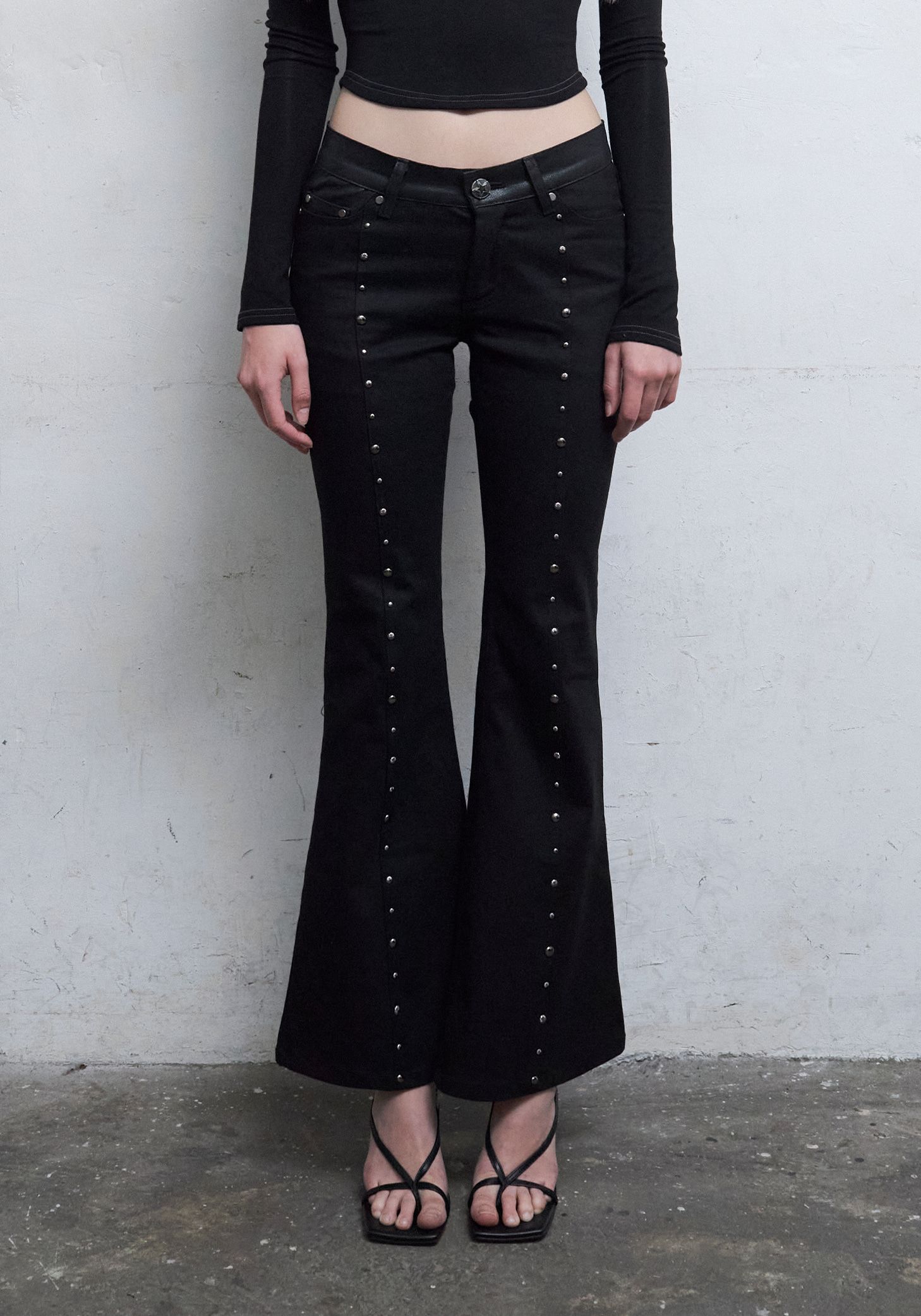 【韓国 HILLDA】Jam Stone Bootcut Pants HILLDA Jam Stone Bootcut Pants #힐다 on Bunjang Global Site.